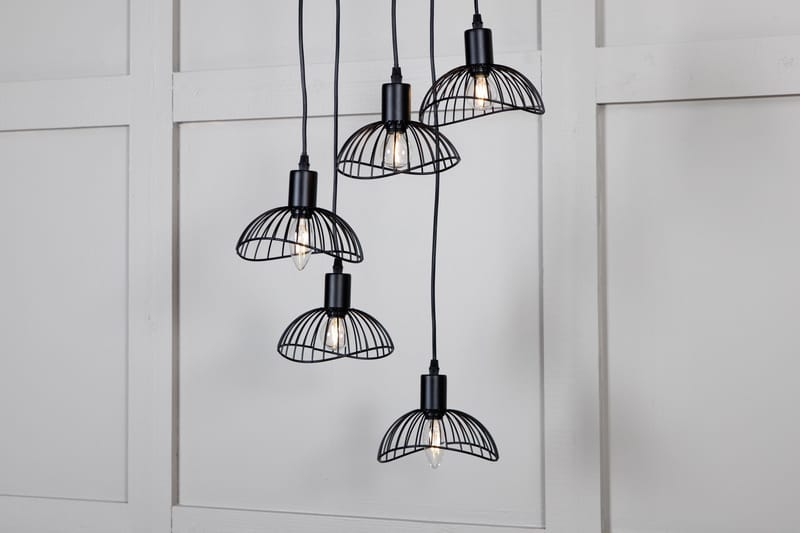 Bayous Pendellampa Dimbar LED Stor - Svart - Products - Belysning - Lampor & belysning inomhus - Taklampa & takbelysning - Pendellampa & hänglampa