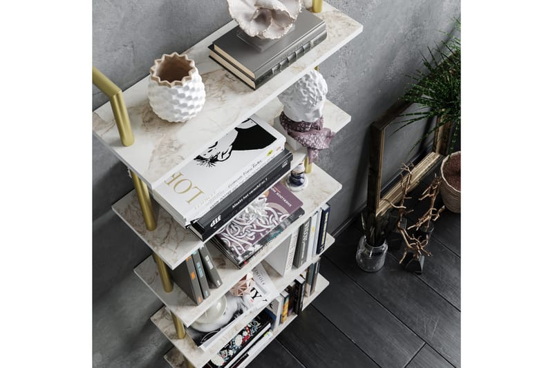 Konsterud Bokhylla - Guld - Products - Förvaring - Hylla - Steghylla & trapphylla