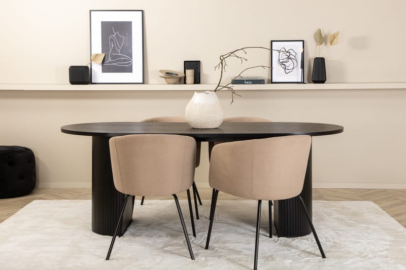 Bianca Matgrupp 200 cm Oval med 4 Berit stolar - Beige - Products - Möbler - Bord & matgrupp - Matgrupp