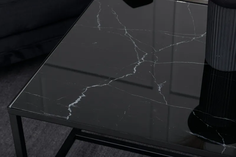 Dipp Soffbord 130 cm Marmormönster - Glas/Svart/Mässing - Products - Möbler - Bord & matgrupp - Soffbord