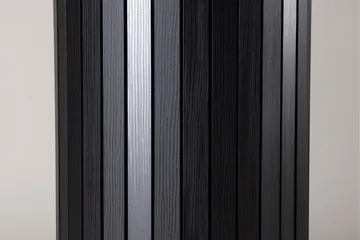 Härön Matbord - Svart - Products - Möbler - Bord & matgrupp - Barbord & ståbord