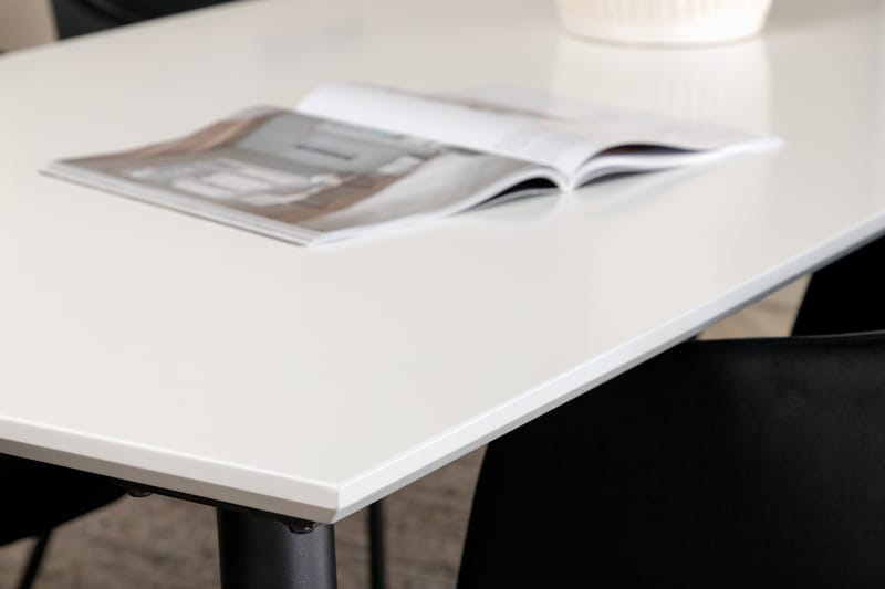 Jimmy Matgrupp 195 cm Rektangulär med 6 Berit stolar - Svart - Products - Möbler - Bord & matgrupp - Matgrupp