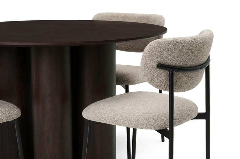 Juno Matgrupp runt 110 cm Rökt Ek med 4 Lucy Matstolar - Rökt ek - Products - Möbler - Bord & matgrupp - Matgrupp