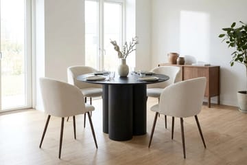 Juno Matgrupp runt 110 cm Svart med 4 Greya Matstolar - Svart - Products - Möbler - Bord & matgrupp - Matgrupp