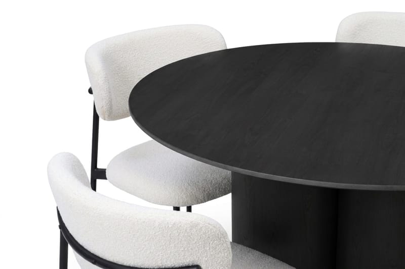 Juno Matgrupp runt 110 cm Svart med 4 Lucy Matstolar - Svart - Products - Möbler - Bord & matgrupp - Matgrupp