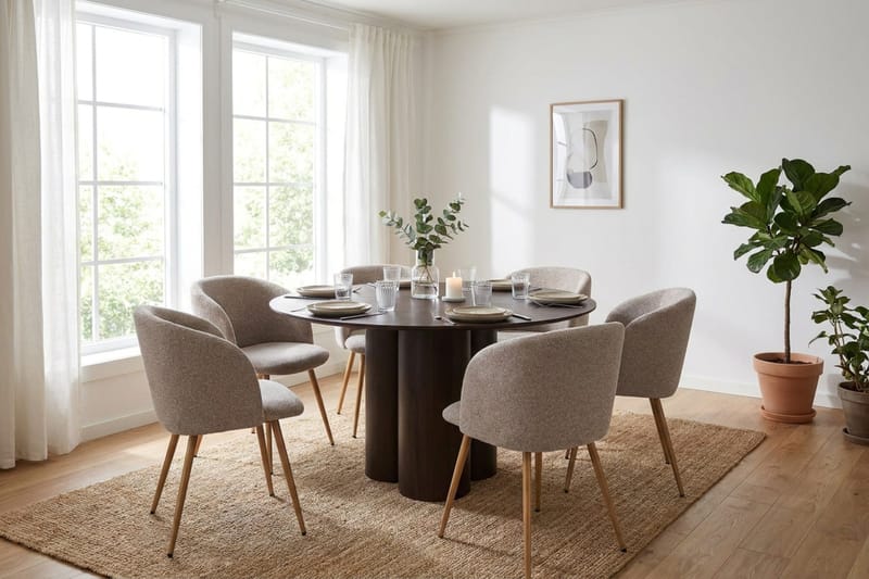 Juno Matgrupp runt 130 cm Rökt Ek med 6 Greya Matstolar - Rökt ek - Products - Möbler - Bord & matgrupp - Matgrupp