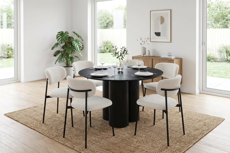 Juno Matgrupp runt 130 cm Svart med 6 Lucy Matstolar - Svart - Products - Möbler - Bord & matgrupp - Matgrupp