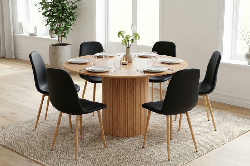 Kopparbo Matgrupp runt 130 cm Ek med 6 Nibe Matstolar - Ek - Products - Möbler - Bord & matgrupp - Matgrupp