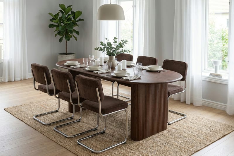 Noira Matgrupp rektangulärt 220 cm Valnöt med 6 Milva Matstolar - Valnöt - Products - Möbler - Bord & matgrupp - Matgrupp