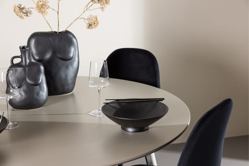 Plaza Matgrupp 120 cm Rund med 4 Polar stolar - Beige/Svart - Products - Möbler - Bord & matgrupp - Matgrupp