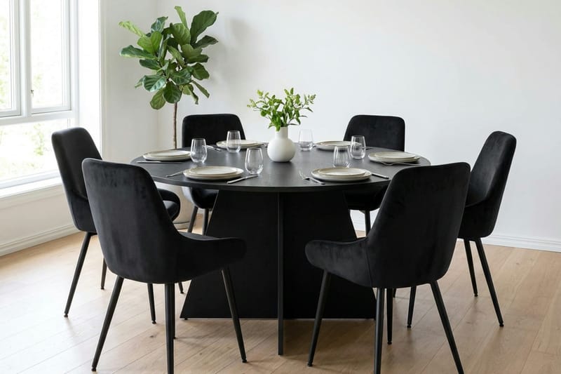 Vera Matgrupp runt 150 cm Svart med 6 Alsarp Matstolar - Svart - Products - Möbler - Bord & matgrupp - Matgrupp