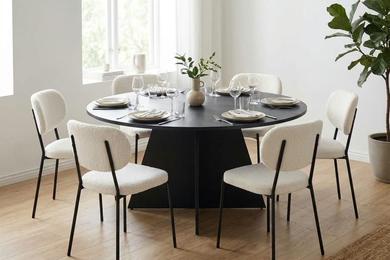Vera Matgrupp runt 150 cm Svart med 6 Gemmiano Matstolar - Svart - Products - Möbler - Bord & matgrupp - Matgrupp