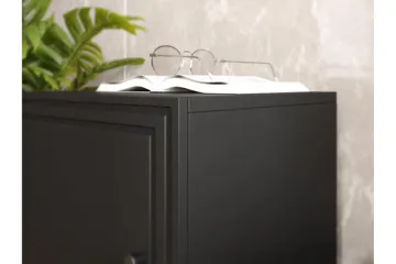 Laholm Tv-bänk 151 cm - Svart - Products - Möbler - TV- & Mediamöbler - TV bänk & mediabänk