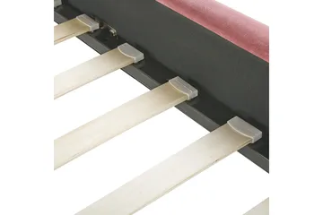 Benicio Sängram 140x200 cm - Rosa - Products - Möbler - Säng - Sängram & sängstomme