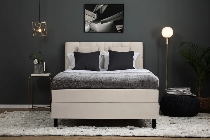 Lucky Komplett Sängpaket 140x200 Polyeter Diamant Sänggavel - Nackkudde Liten Beige - Products - Möbler - Säng - Kontinentalsäng