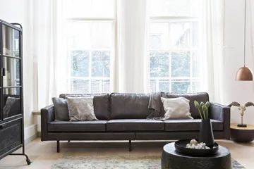 Lissbon 3-sits Soffa - Svart - Products - Möbler - Soffa - Skinnsoffa