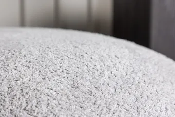 Bologna Fotpall - Ljusgrå - Products - Möbler - Fåtölj & stolar - Pall & puff - Fotpallar