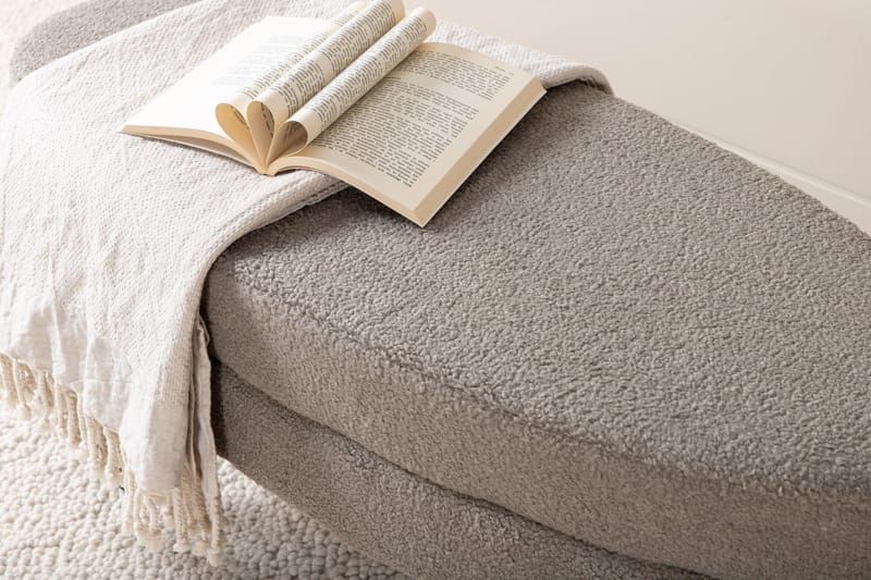 Otto Sittpuff - Greige - Products - Möbler - Fåtölj & stolar - Pall & puff - Sittpuff