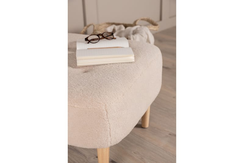 Salina Sittpuff med knappar - Vit - Products - Möbler - Fåtölj & stolar - Pall & puff - Sittpuff