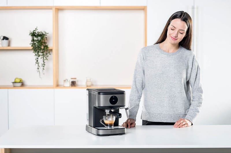 Espressomaskin Black+Decker 20 Bar - Grå - Products - Servering & matlagning - Köksmaskin - Kaffemaskin & kaffetillbehör - Espressomaskiner