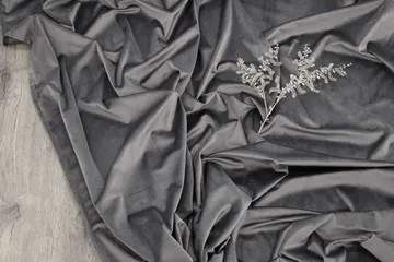 Mary Gardin 135x250 cm - Grå - Products - Textil & mattor - Gardiner - Gardinlängder - Kanallängd