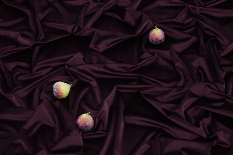 Mary Gardin 135x250 cm - Lila - Products - Textil & mattor - Gardiner - Gardinlängder - Kanallängd