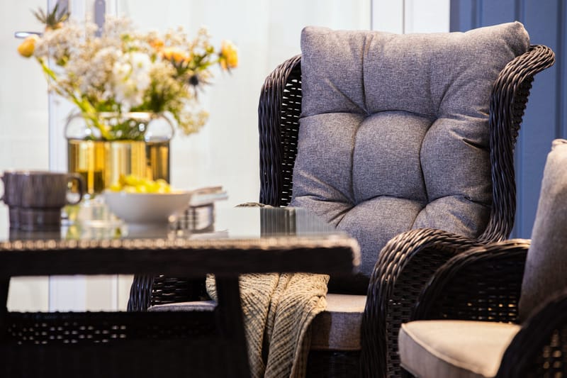 Marcus Soffgrupp 2-sits Ink. Fåtöljer - Svart / Gråa dynor - Products - Utemöbler & utemiljö - Loungemöbler - Loungeset & loungegrupp