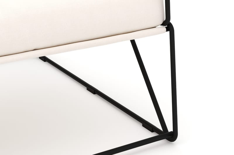 Usteryd loungefåtölj utomhus i järn med vattenavisande dyna i beige - Svart - Products - Utemöbler & utemiljö - Loungemöbler - Loungestol utomhus