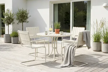Kullaberg rund matgrupp utomhus med 4 stolar 104 cm stål aintwood - Vit - Products - Utemöbler & utemiljö - Utegrupp - Matgrupp utomhus