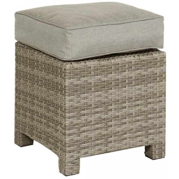 Rosario skammel i rattan 40x40 cm - Lysegr