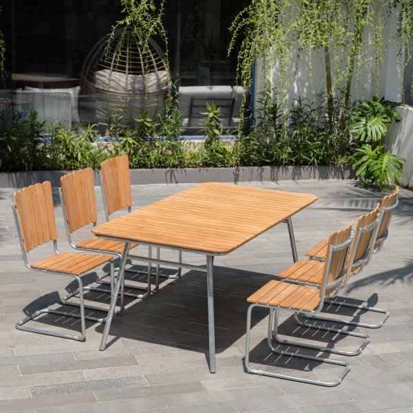 Mllan udendrsgruppe i teak: 6 stole med spisebord 176x90 cm